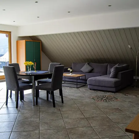 Ferienweingut Kreuz-bauer 3* Minheim