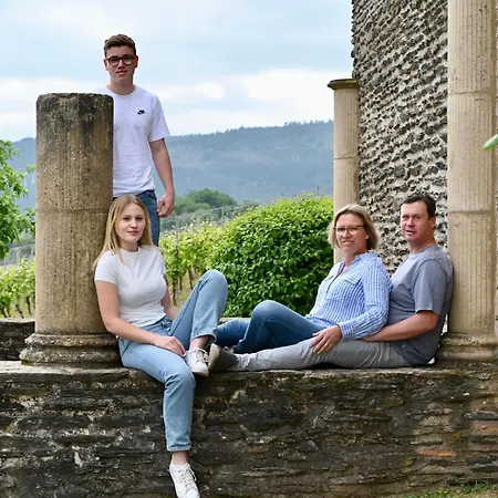 Ferienweingut Kreuz-bauer 3* Minheim